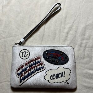 Rare NWOT COACH X MARVEL Captain America Spiderman Corner Zip Wristlet Patches